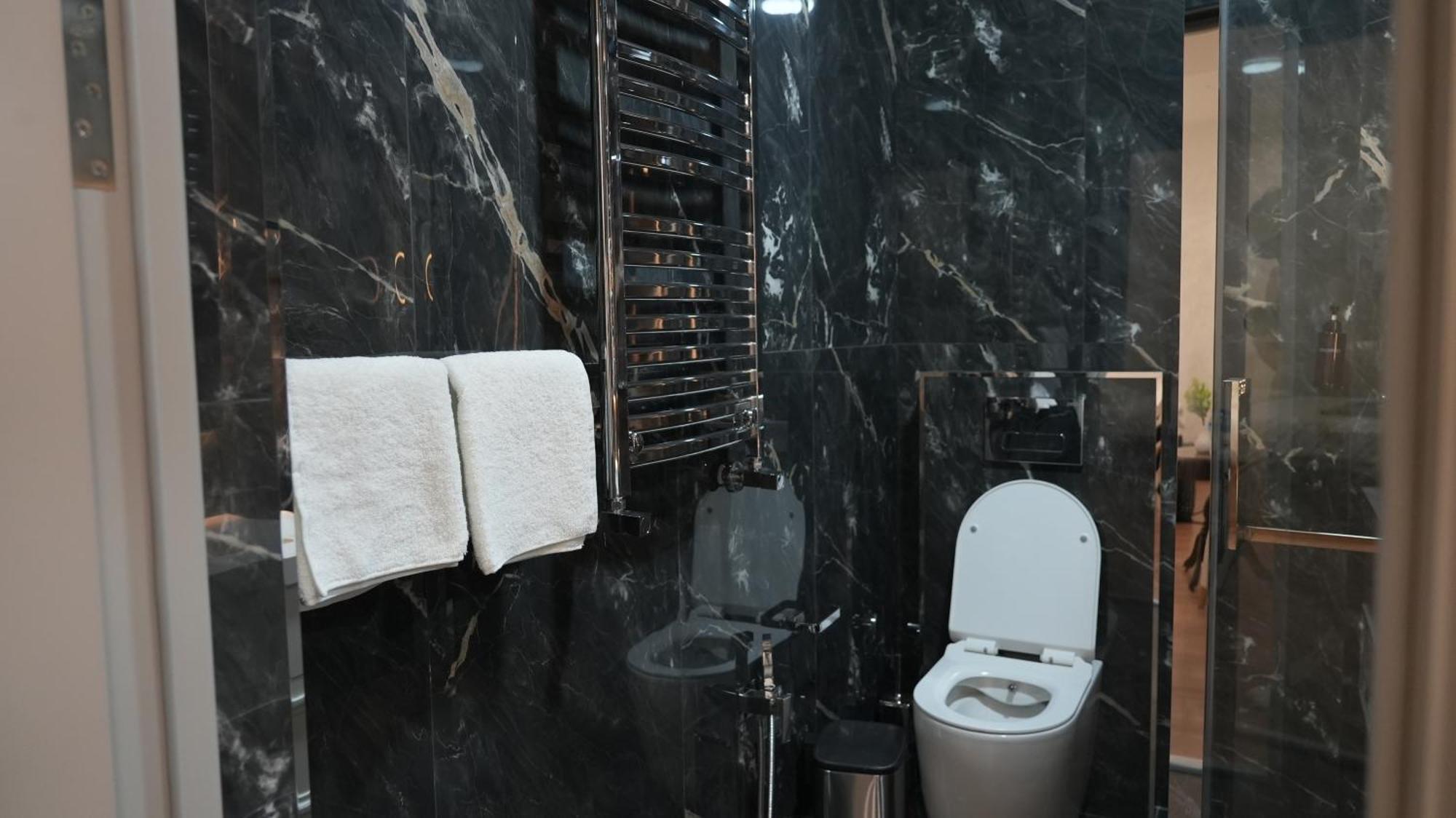 Avant Express Hotel Pool&Spa Tashkent Exterior foto