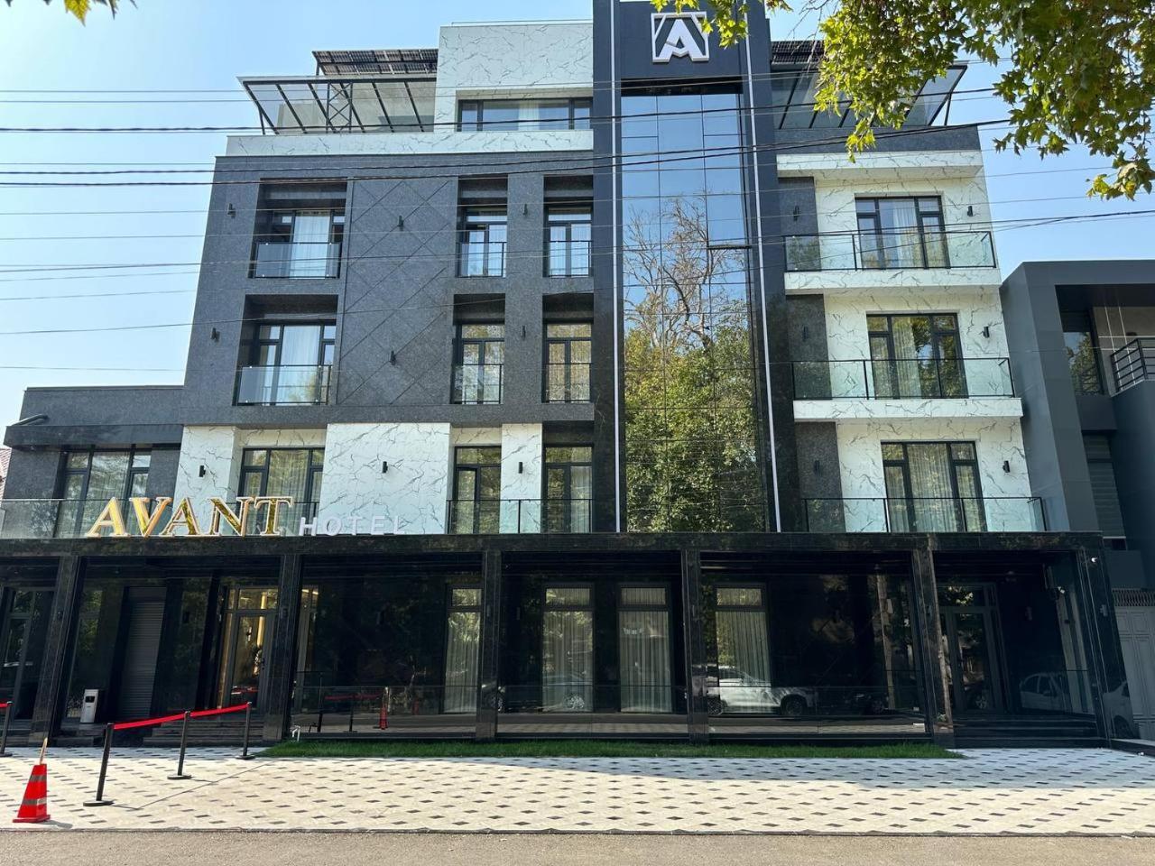Avant Express Hotel Pool&Spa Tashkent Exterior foto