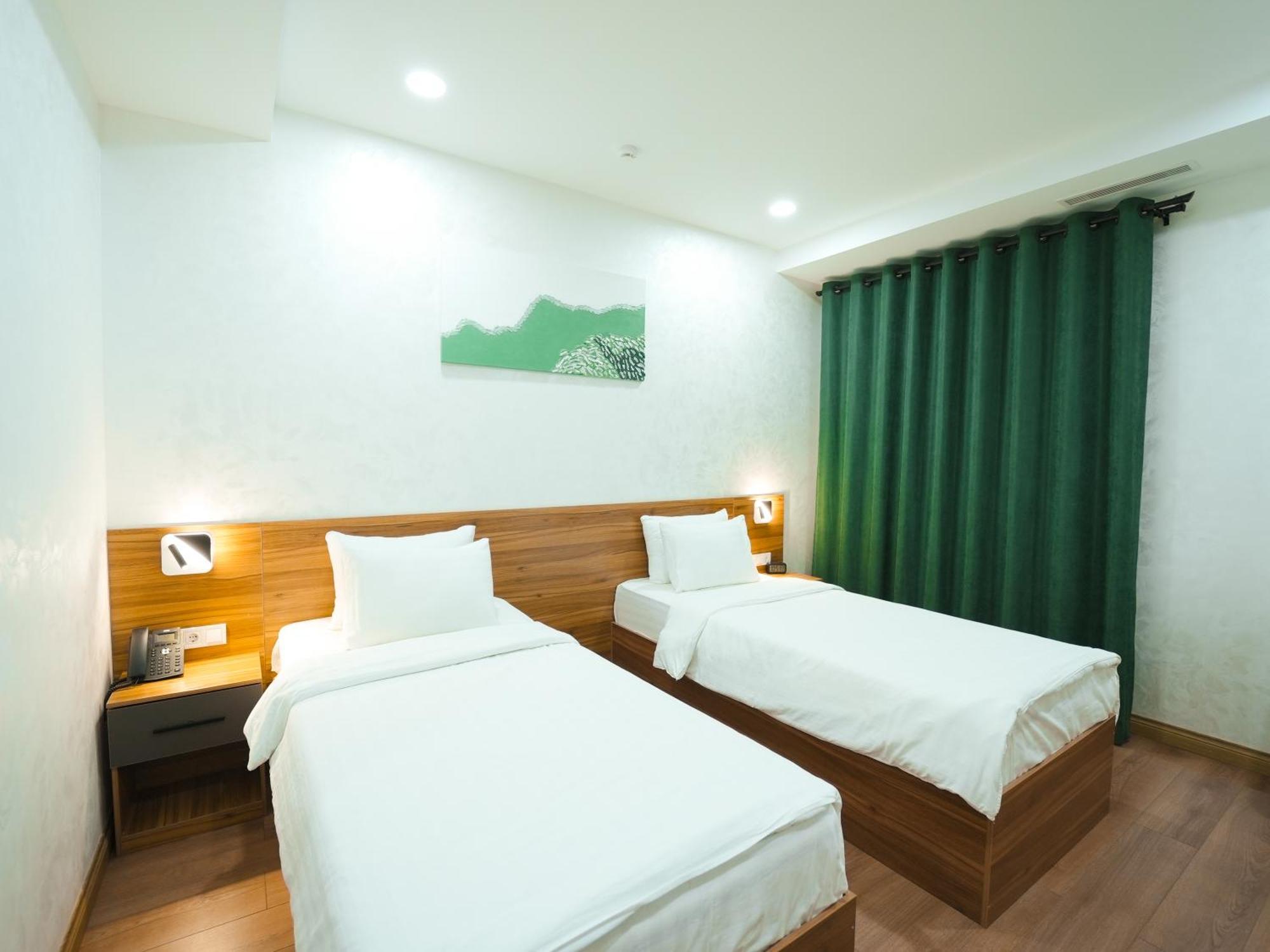 Avant Express Hotel Pool&Spa Tashkent Exterior foto