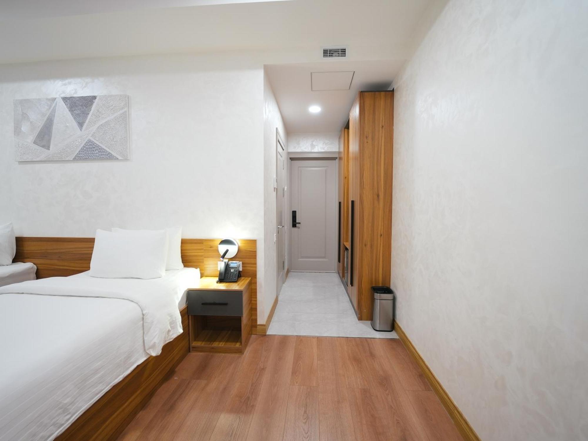 Avant Express Hotel Pool&Spa Tashkent Exterior foto